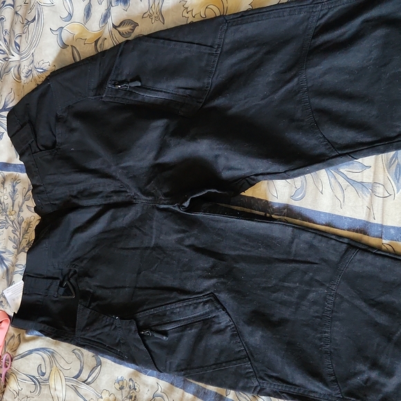 Men's TACTICLE PANTS size 34/32 BRAND NEW NEVER WORN straight leg - Picture 5 of 11